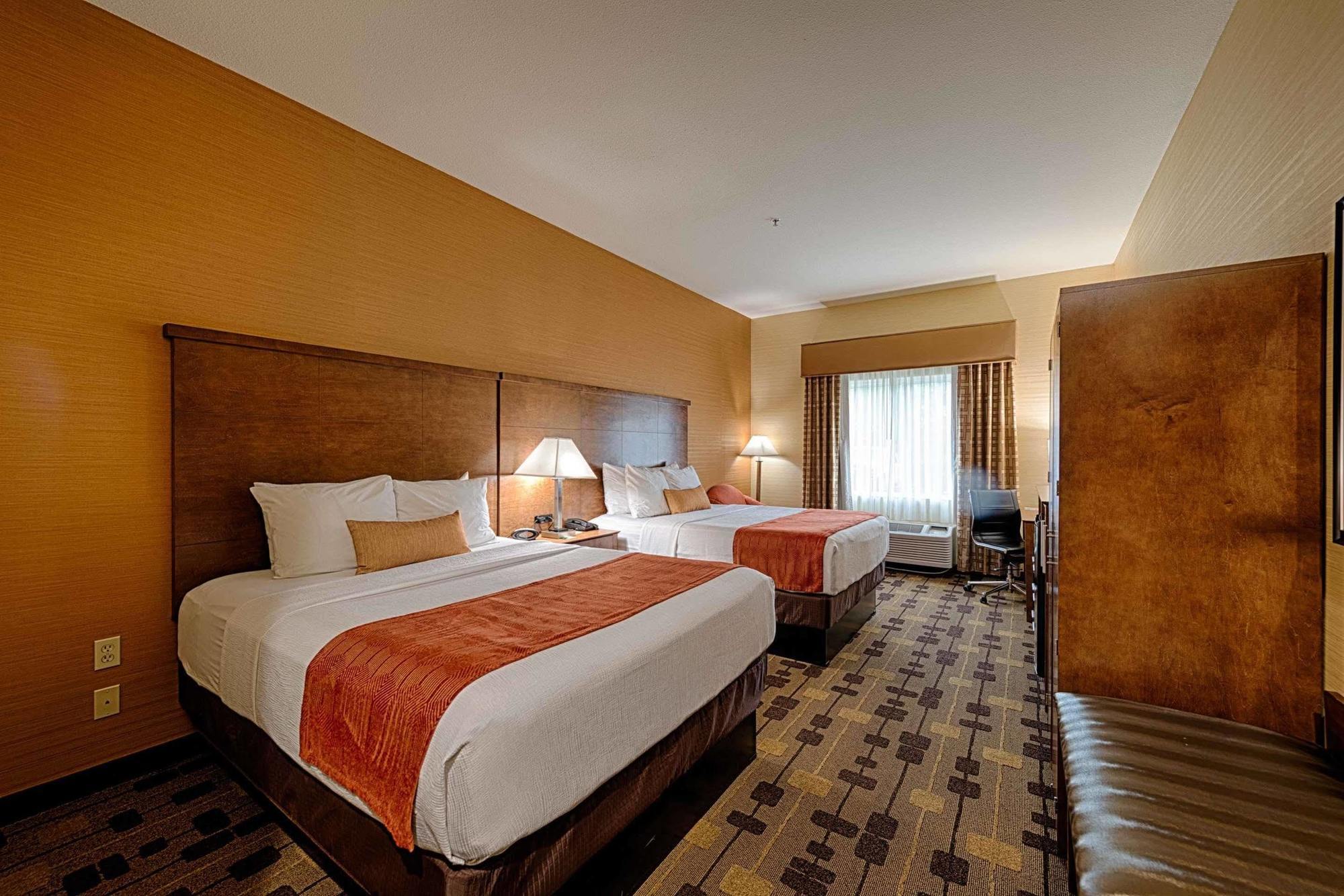 Best Western Plus Delta Inn & Suites Oakley Zewnętrze zdjęcie