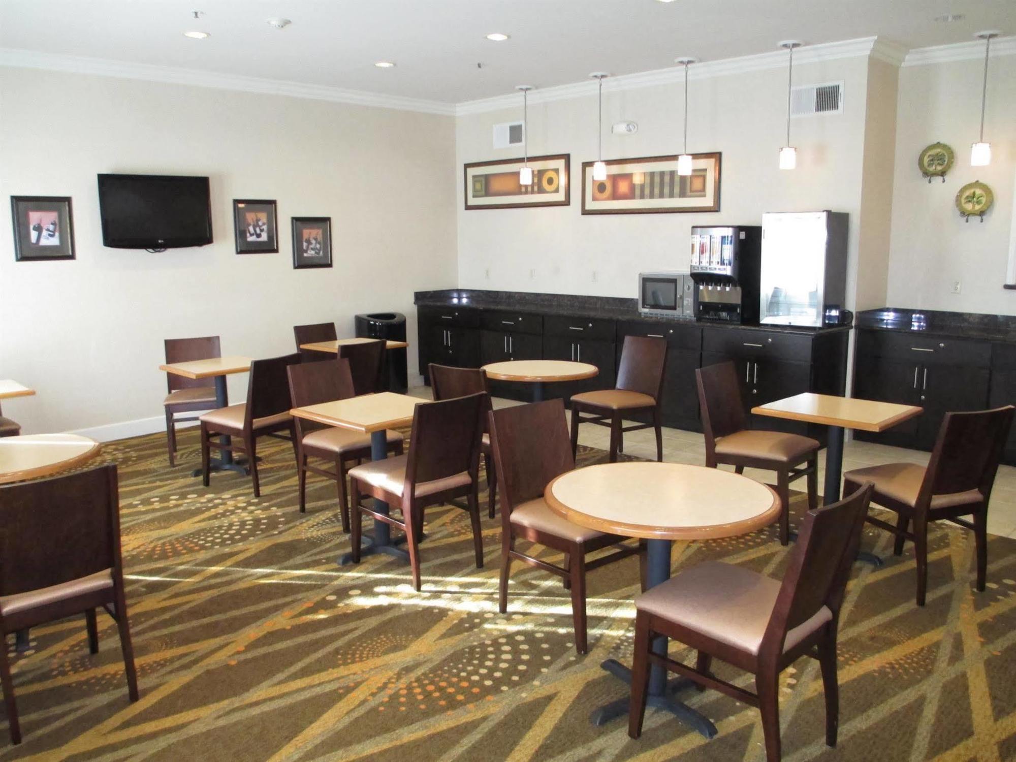 Best Western Plus Delta Inn & Suites Oakley Zewnętrze zdjęcie