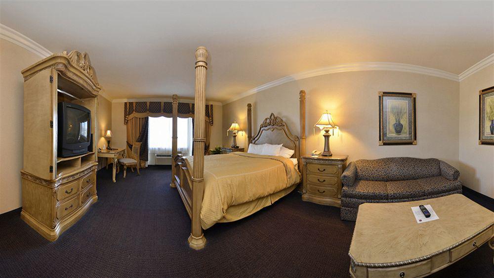 Best Western Plus Delta Inn & Suites Oakley Zewnętrze zdjęcie